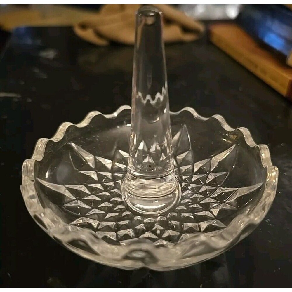 Vintage Clear Glass Crystal Ring Holder Dish Scallop Edge Star Pattern Vanity